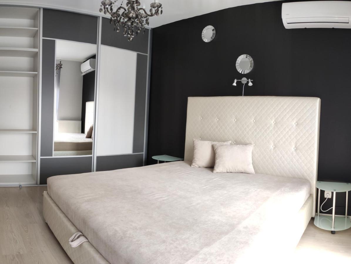 Ikon Apartman Hajduszoboszlo Ngoại thất bức ảnh