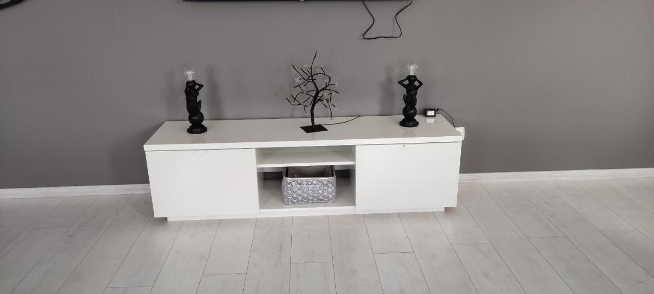 Ikon Apartman Hajduszoboszlo Ngoại thất bức ảnh